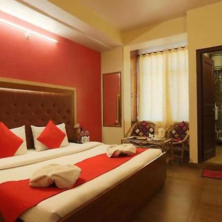 Harmony Purple Mall Road Hotel Shimla Zewnętrze zdjęcie